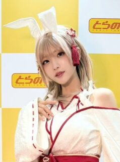 コミックマーケット107とらのあな様企業ブースに早瀬あや出演